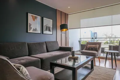 w* | Classy 2br in Miraflores