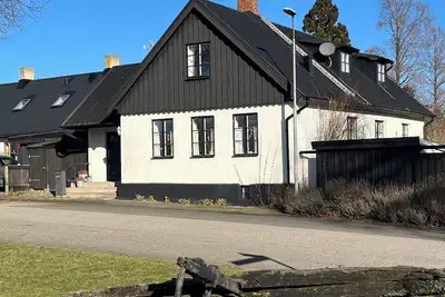 Image de Tasteful 1870s house in the old part of the fishing village Skillinge