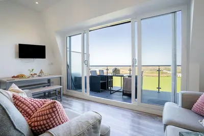 Image de 8 Beachview - apartment in Crantock sleeps 4 guests in 1 bedroom