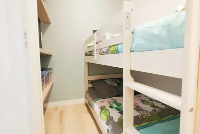 Image de Le Cosy les pieds dans l'eau. Dans résidence avec piscine! Idéal familles