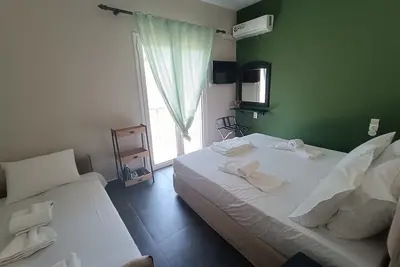 Image de Pool me up 22 apartment Skiathos