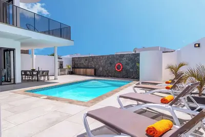 Image de Villa Eto - Quatre Chambres Villa, Couchages 8