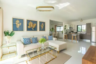 Image de Santiago Oasis • Pool • Gym • Free Parking