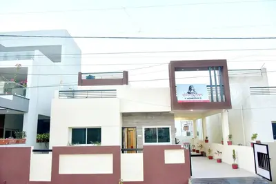 Image de Your Private Home-Luxury 2bhk-King-Size Comfort-Entire bungalow in Ujjain, India