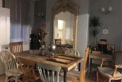 Image de Lovely Cottage Terrace Home, Leek Centre