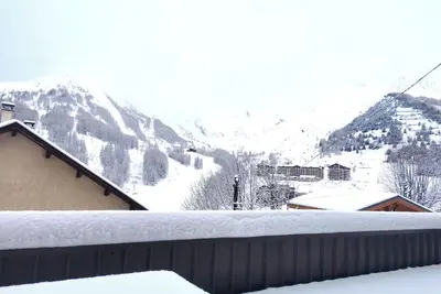 Image de Charmant appartement superbe vue à la Foux D'allos à 5-10min à pied du télésiège
