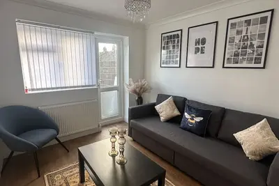 Image de Modern one-bedroom house near Heathrow Airport and Central London!