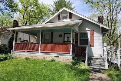 Image de New Listing! Amazing 2-bedroom wheelchair accessible house in fabulous Champaign