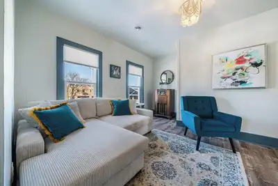 Image de Charming, Furnished Retreat with a Yard—Just Minutes from Downtown Appleton