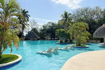 Discover Coronado's Best Area with Pool