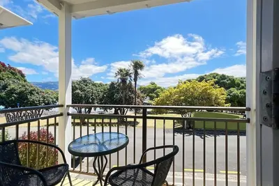 Image de Waterfront 2-Bedroom Harbour View Apartment