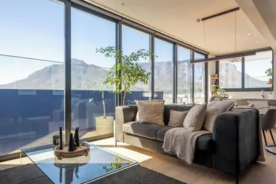 Image de Highest Penthouse in City | Pool and Panoramic Views