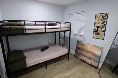 Image de The Sunny Bunk Retreat With Pool