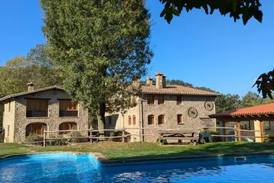 Image de Maison de campagne 'Mas El Carrer - La Cabana' avec vue montagne, piscine partagée et Wi-Fi