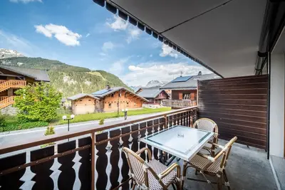 Image de Studio 'Le Flocon - 4 Pers' avec vue sur montagne, balcon et Wi-Fi