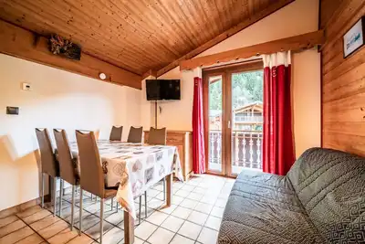 Image de Appartement 'Le Chamois De Bronze - 6 Pers' avec vue sur les montagnes, balcon et Wi-Fi