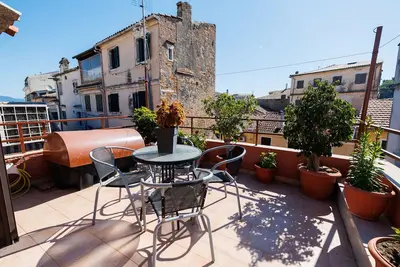 Image de Appartement \"Magda's Holiday Home\" avec vue sur la mer, Wi-Fi et climatisation