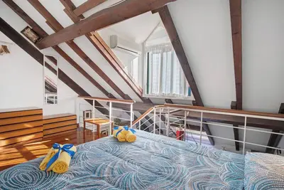 Image de Appartement \"Lovely Loft\" avec Wi-Fi et climatisation