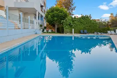 Appartement 'T1 Praia De Alvor' avec vue sur la mer, piscine partagée et jardin partagé