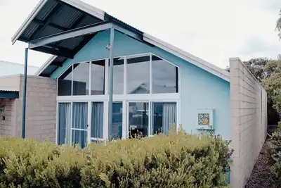 Image de beachside villa - just 5 mins walk to the Middleton Bay beach