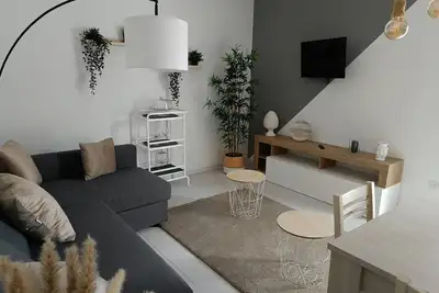 Image de Villa Latina. Elegant and modern villa with swimming pool surrounded by nature.