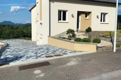 Image de Maison d’architecte avec vue magnifique.