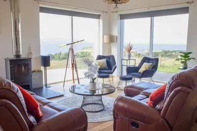 Image de Merveilleuse maison de vacances privée avec Wifi, Tv, terrasse, animaux admis et parking