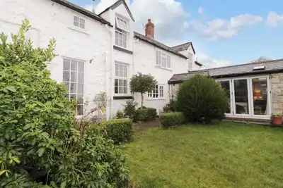 Image de Ty Croes, pet friendly, with open fire in Bodelwyddan