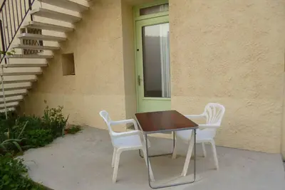 Image de T2 Confortable - Près Centre-Ville avec Parking