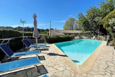 Image de Maison au calme 10 pers avec studio indépendant. Campagne proche centre village.