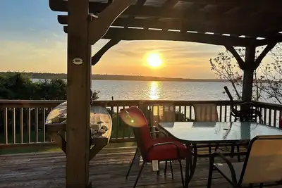 Image de Amazing View Water Front Private Beach Boat Mooring Big Yard Close To Newport