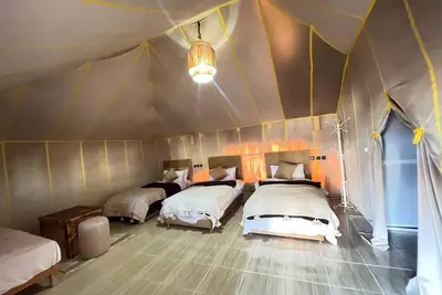 Image de Roses Desert Camp