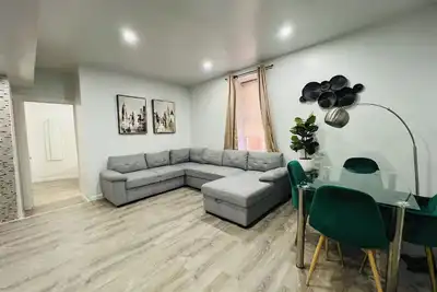 Stunning 2br next to Bronx Zoo