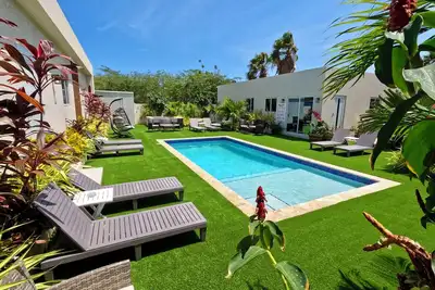 Image de Your Island Home, 2 Br and 3 Bthr, Sunny Pool, Jacuzzi, Bbq Area & Nature