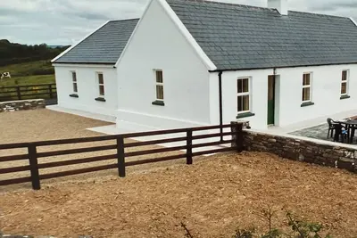 Image de Scenic Cottage on the Shannon Estuary Way