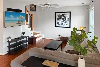 3br Townhome w/Fire Pit | Near Walnut Creek