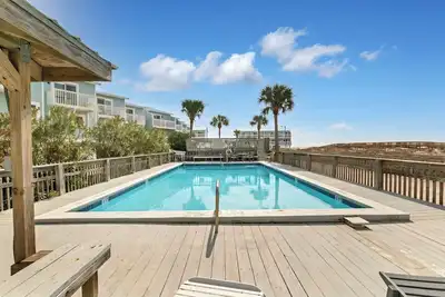 Image de 2 Br Beachside Townhome Stunning Beach View | Pool