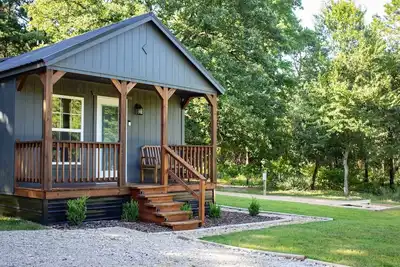 Image de Cozy cabin for 6, outdoor games, close to Tyler State Park on 11 secluded acres