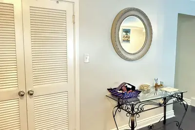 Image de Your Home Away From Home: Fully Furnished 3 Bedroom Full House