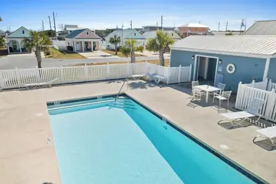 Image de Mexico Beach | Cottage, Pool & Pet Friendly
