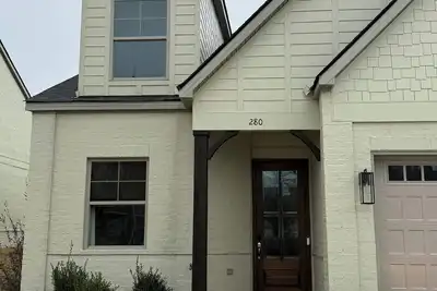 Image de Longleaf Villa 2-bedroom townhome- 2 Miles to campus