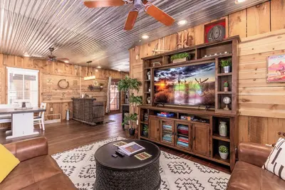 Image de China Mary Inn: \"China Mary's\" House right on Historic Allen St in Tombstone