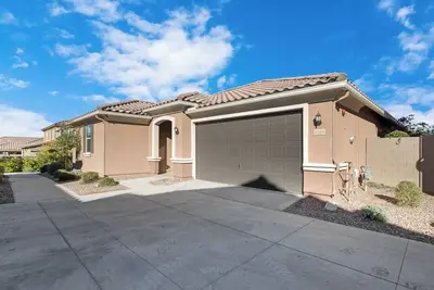 Image de Charming 3-bedroom house in Mesa. Pool, Ev Charger, & Office Set Up
