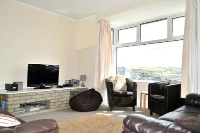 Image de Holiday home with panoramic views & a short walk to the beach