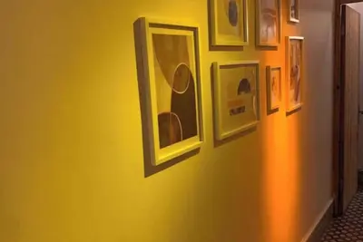 Image de 3-bedroom apartment in charming Istanbul with Ac, WiFi. Enjoy your stay