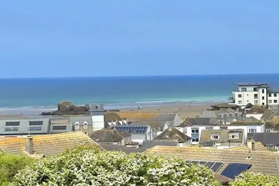 Image de 5 start holiday home with sea views!