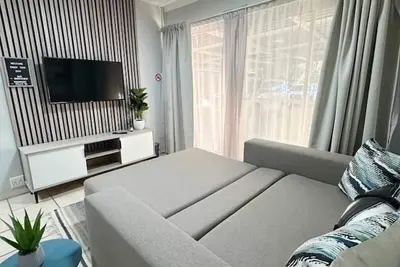 Image de Modern and Serene 1 bedroom house in  Bloemfontein