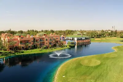 Image de Vue sur Golf 80 couchages\n42 Suites