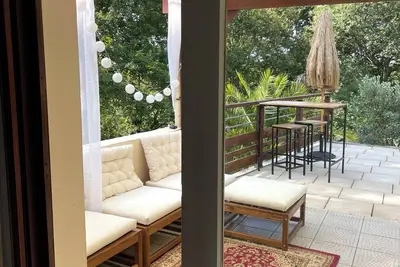 Image de Maison de charme dans un écrin de verdure - à 10min du centre de Vannes