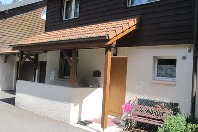 Image de Home for Rent. Residential, 10mins from town, 2mins from lake, public transport.